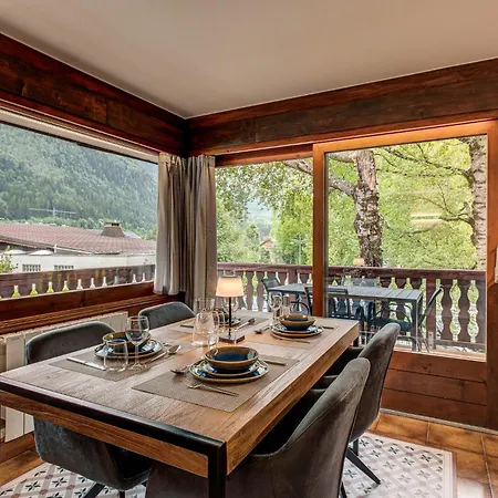 Apartament Grand Payot, Alpes Agency, Chamonix, Sleeps 2 To 4 *